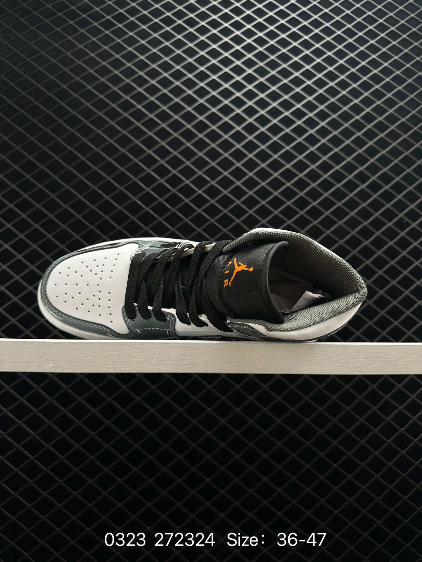 Air Jordan 1 Mid WMNS